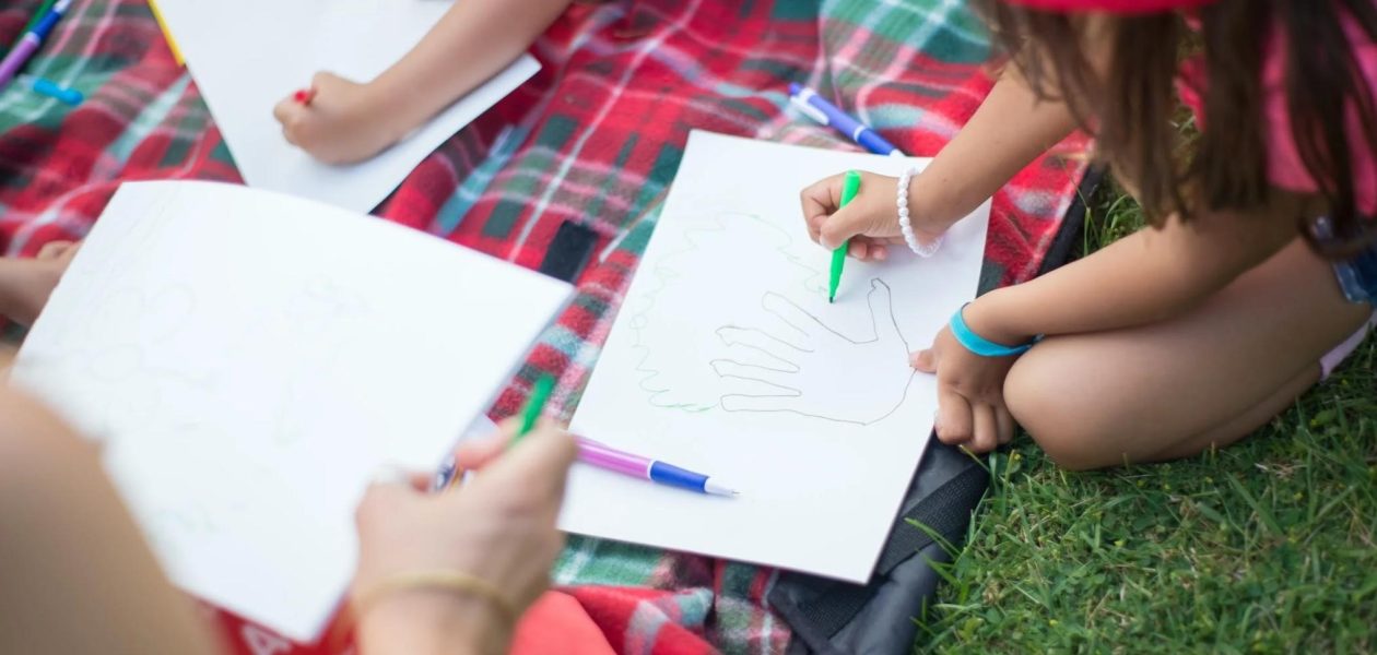 ¿Cuántas actividades extraescolares deben hacer los niños?